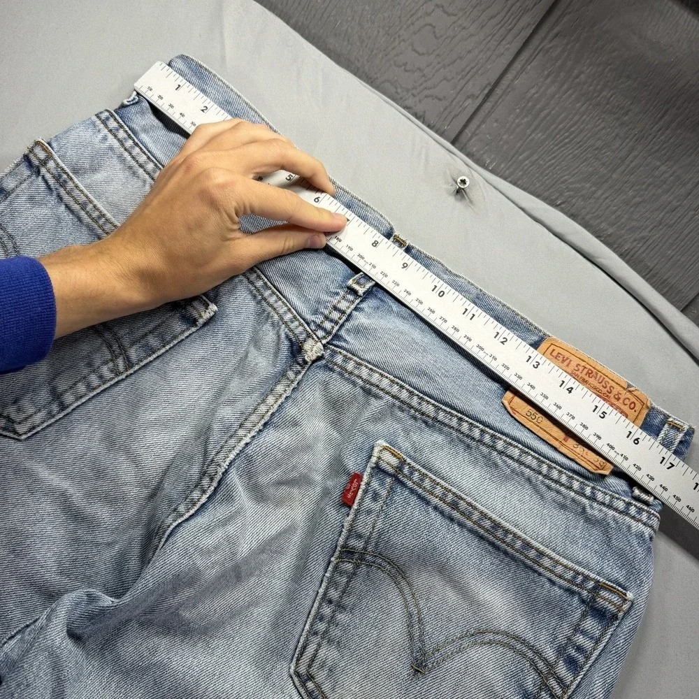 Vintage Y2K Levis Jeans Mens 36x36 (Fits 34x36) Light Wash Denim Relaxed Fit
